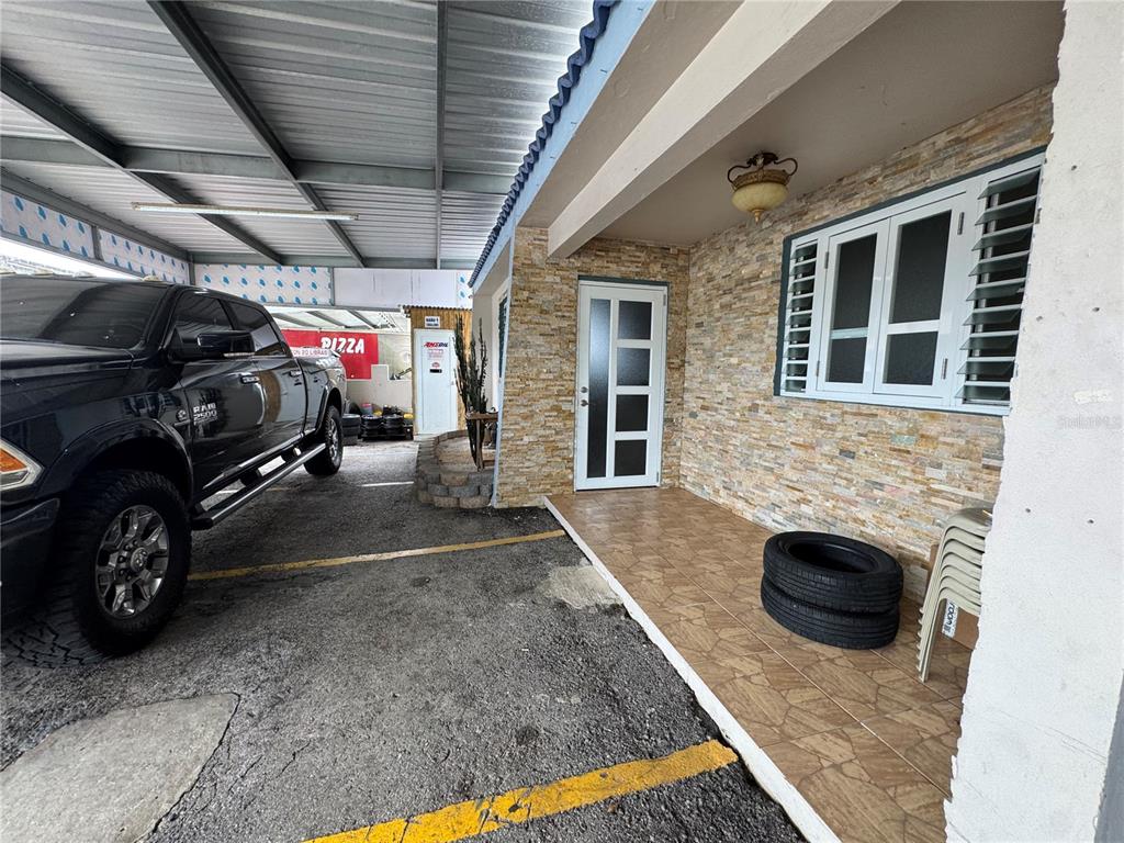 140 Km 38.9 Utuado, Utuado 00641 - Photo 54 of 55 a view of car garage