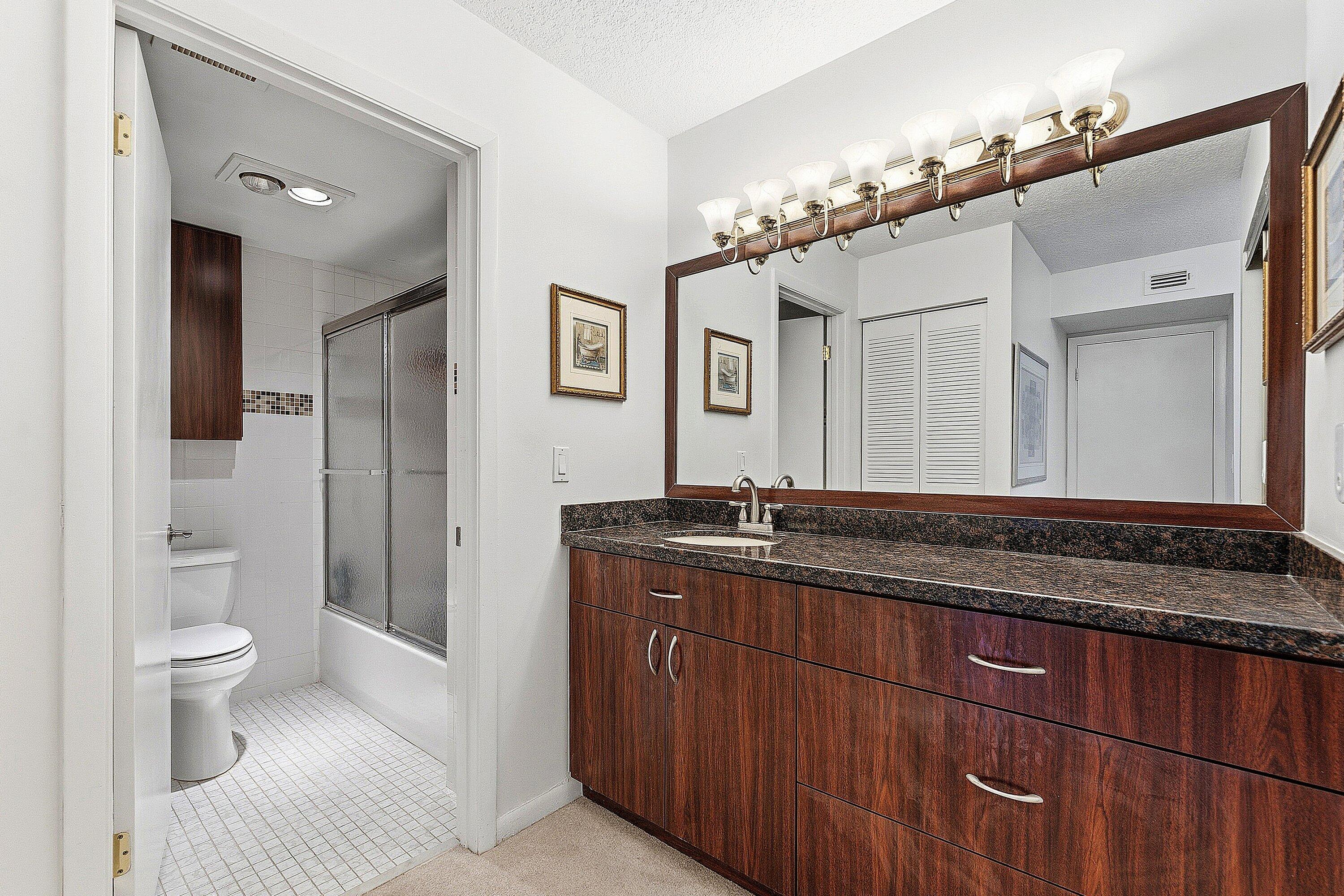 9283 Vista Del Lago, Unit G Boca Raton, FL 33428 - Photo 18 of 31 019-9283VistaDelLago-G-BocaRaton-FL-3342
