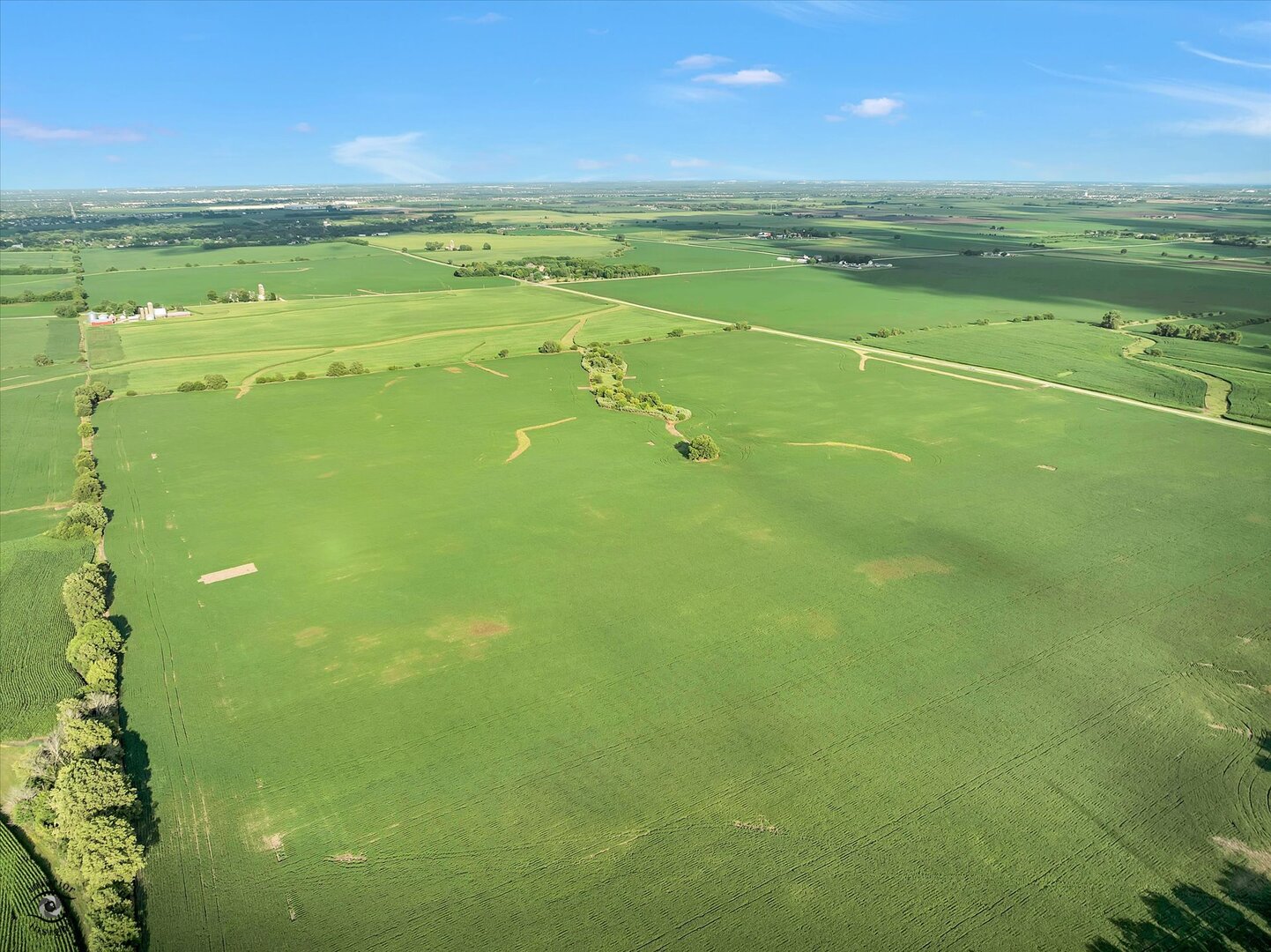 100-acres Cherry Road Oswego, IL 60543 - Photo 2 of 18 a view of an ocean and beach