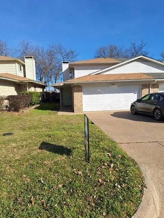 $1,595 | 129 Allencrest Drive, White Settlement, TX 76108