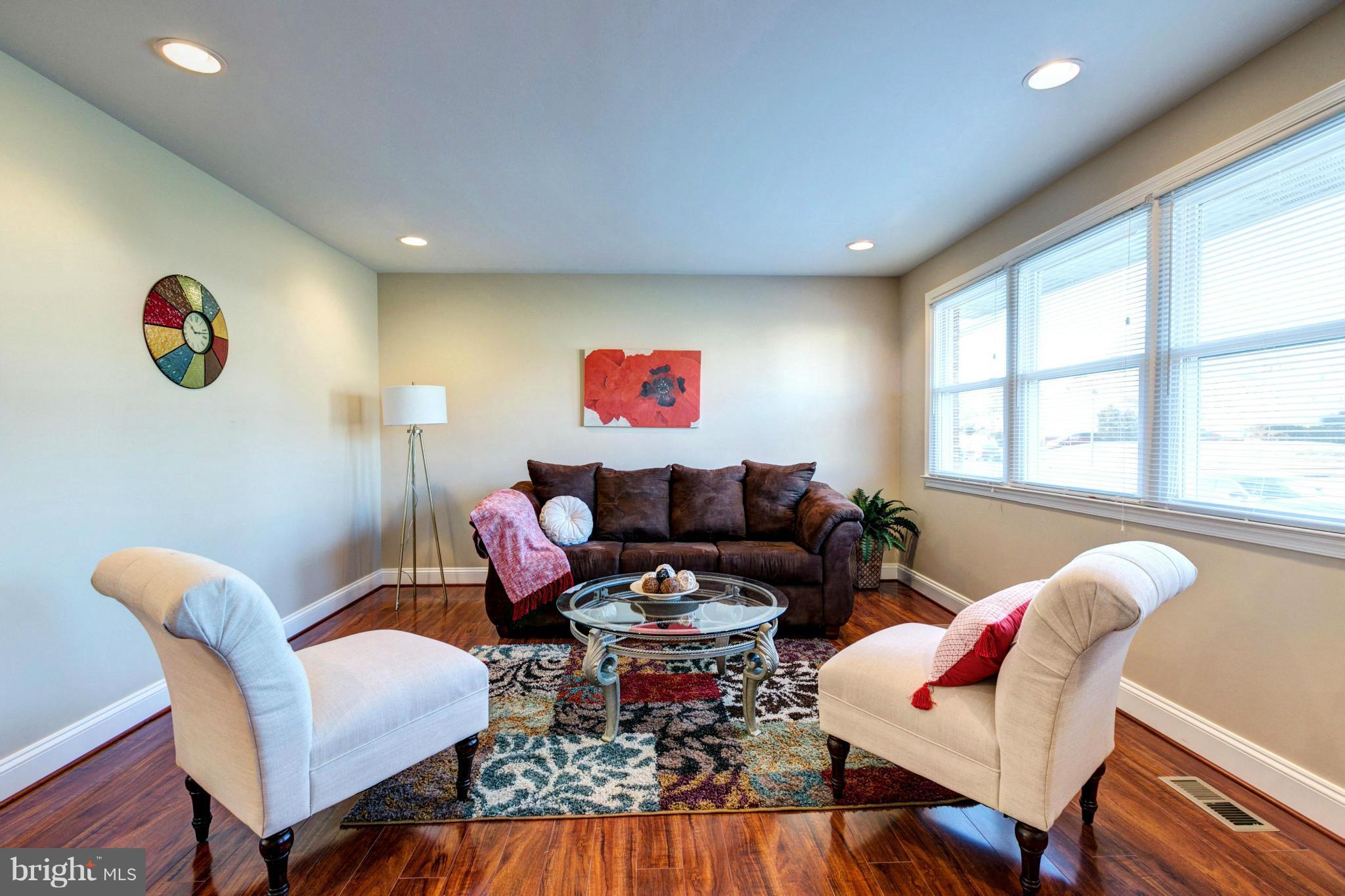 8539 Lucerne Road Randallstown, MD 21133 - Photo 3 of 30 Living Room
