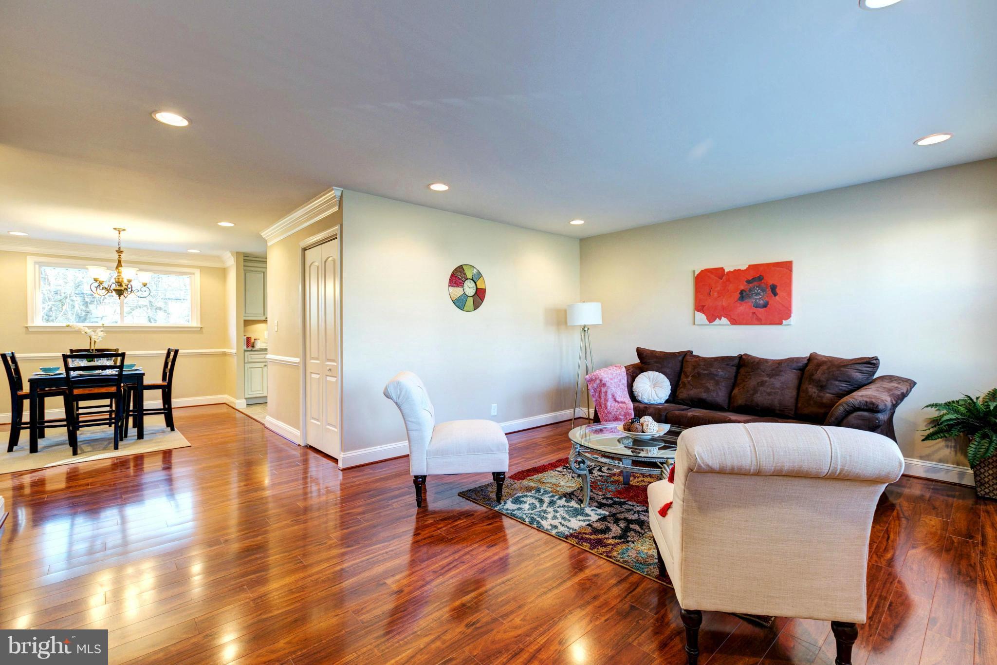 8539 Lucerne Road Randallstown, MD 21133 - Photo 4 of 30 Living Room