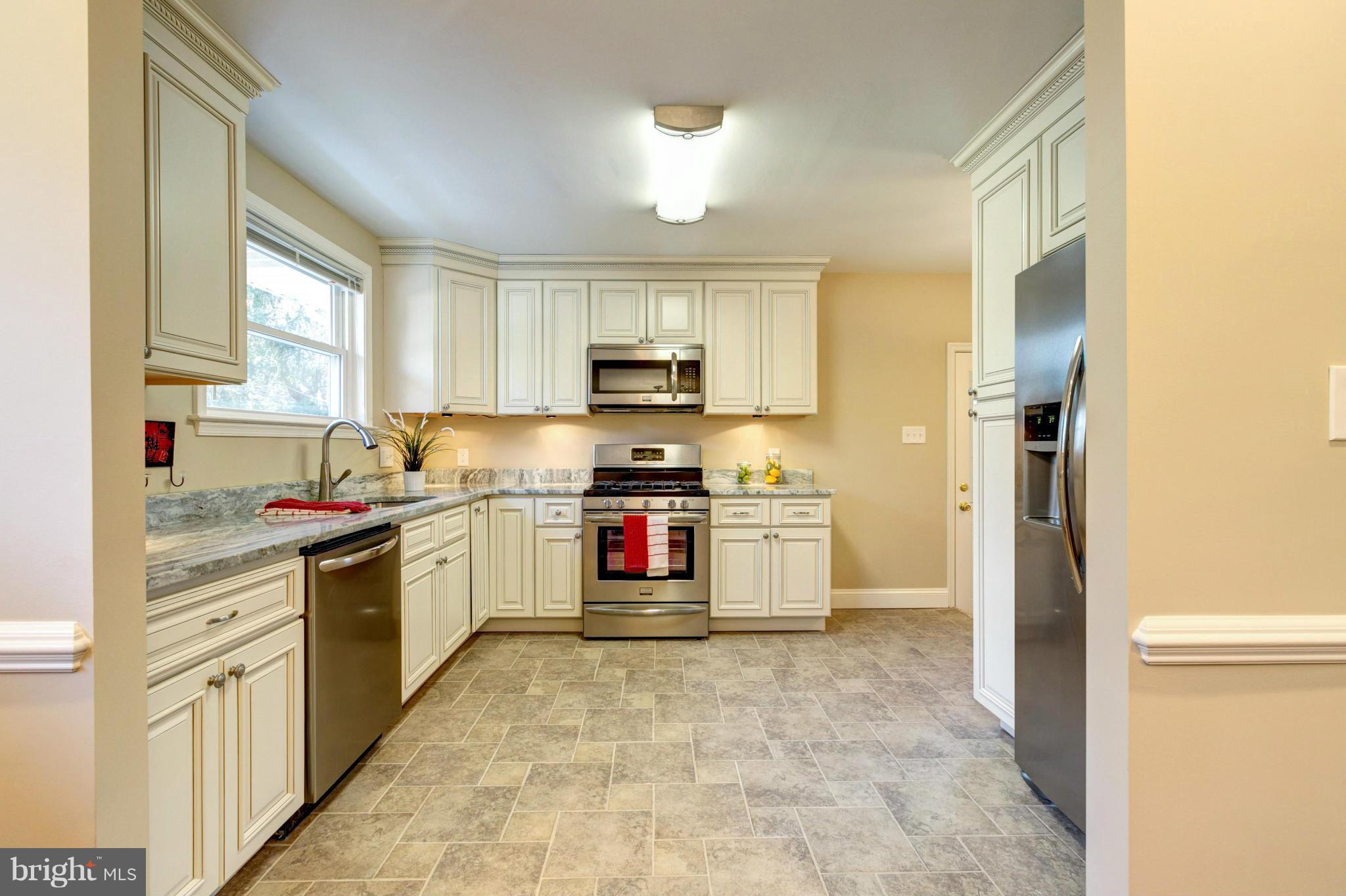 8539 Lucerne Road Randallstown, MD 21133 - Photo 7 of 30 Kitchen