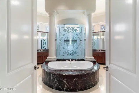 a view of walk in closet