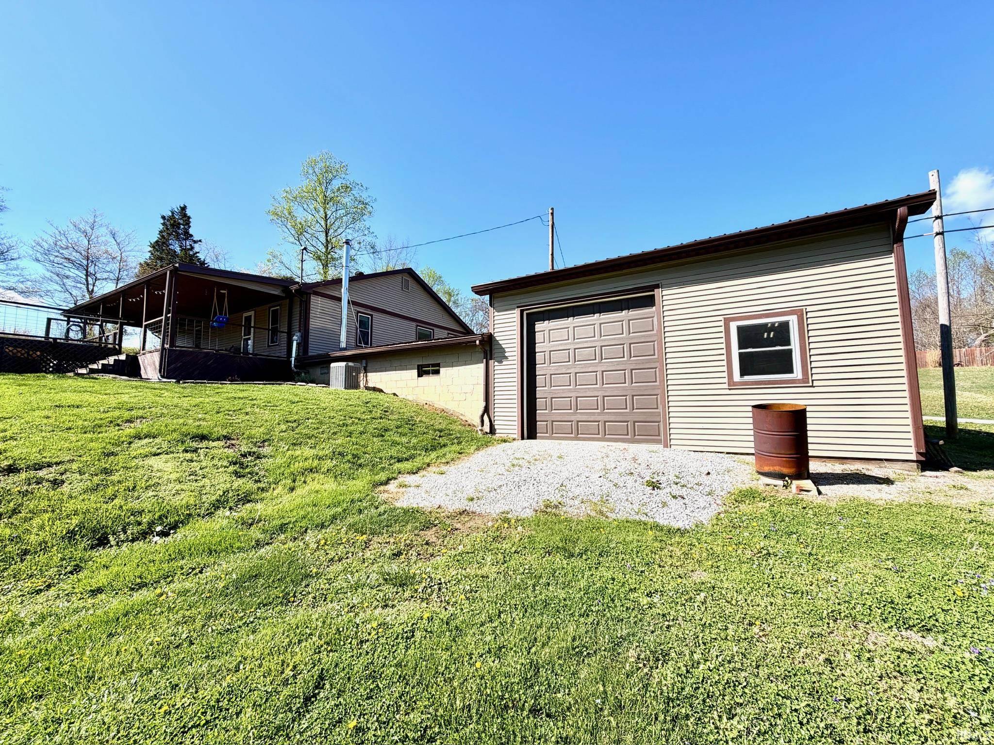 702 Pinhook Road Bedford, IN 47421 - Photo 8 of 36