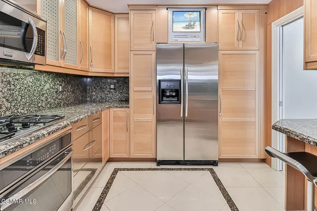 $5,750 | 19051 Los Alimos Street, Porter Ranch, CA 91326