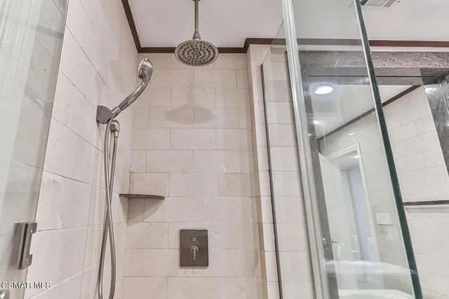 $5,750 | 19051 Los Alimos Street, Porter Ranch, CA 91326