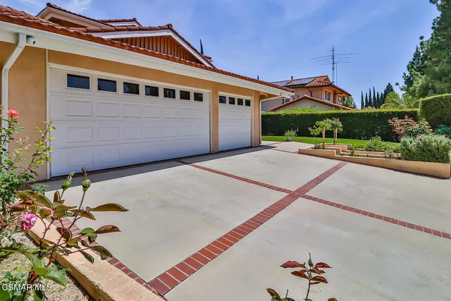 $5,750 | 19051 Los Alimos Street, Porter Ranch, CA 91326