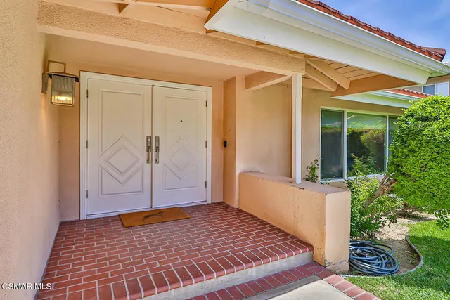 $5,750 | 19051 Los Alimos Street, Porter Ranch, CA 91326