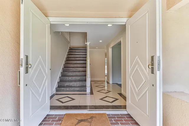 $5,750 | 19051 Los Alimos Street, Porter Ranch, CA 91326