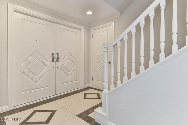 $5,750 | 19051 Los Alimos Street, Porter Ranch, CA 91326