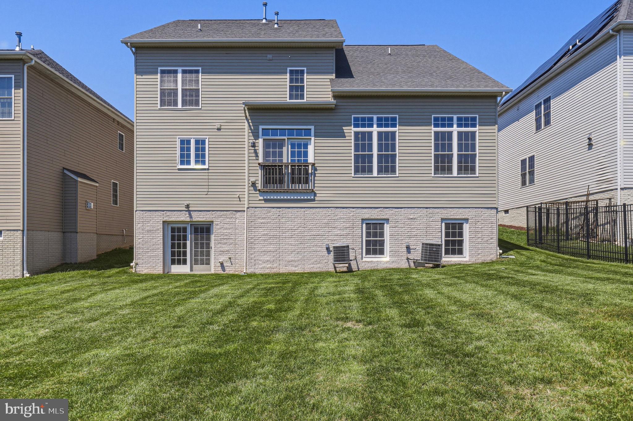 13621 Stargazer Lane Silver Spring, MD 20906 - Photo 48 of 66 Exterior Rear with large flat Yard