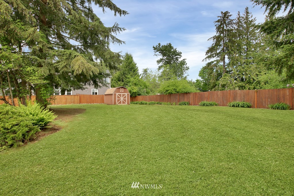 11208 Angeline Road East Bonney Lake, WA 98391 - Photo 22 of 25 Gallery Image 22