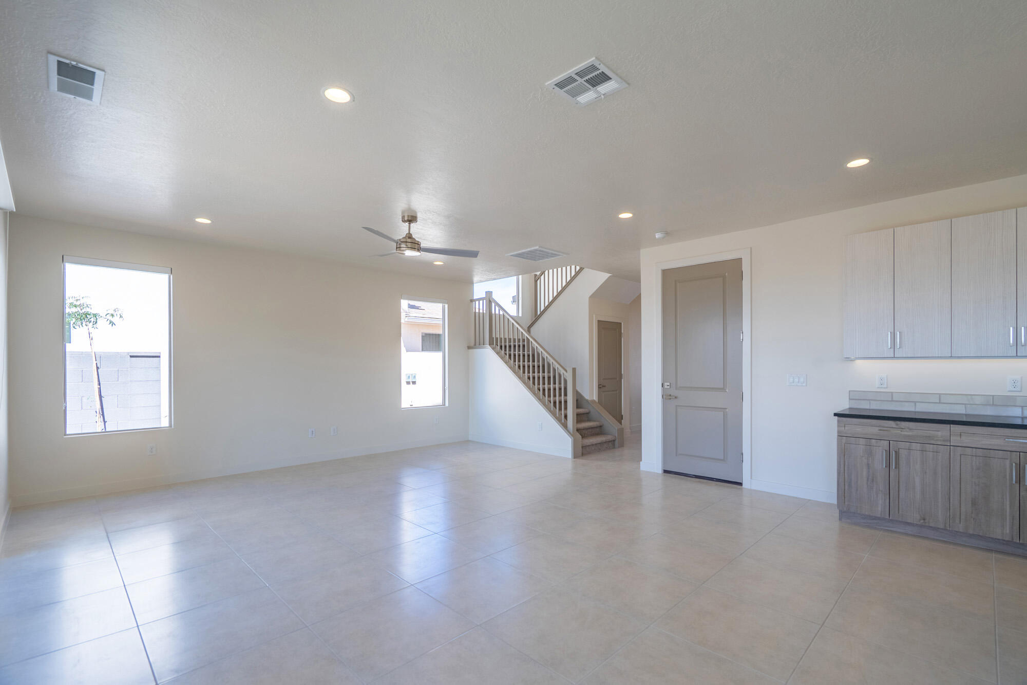 2936 West 570 North Hurricane, UT 84737 - Photo 16 of 82 Living