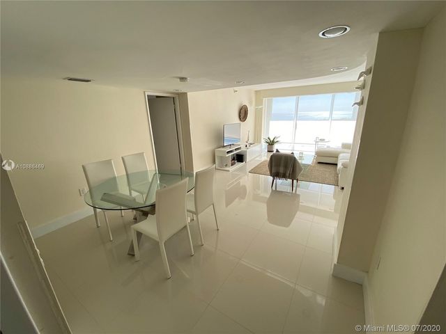 $395,000 | 20505 East Country Club Drive, Unit 2037, Aventura, FL 33180