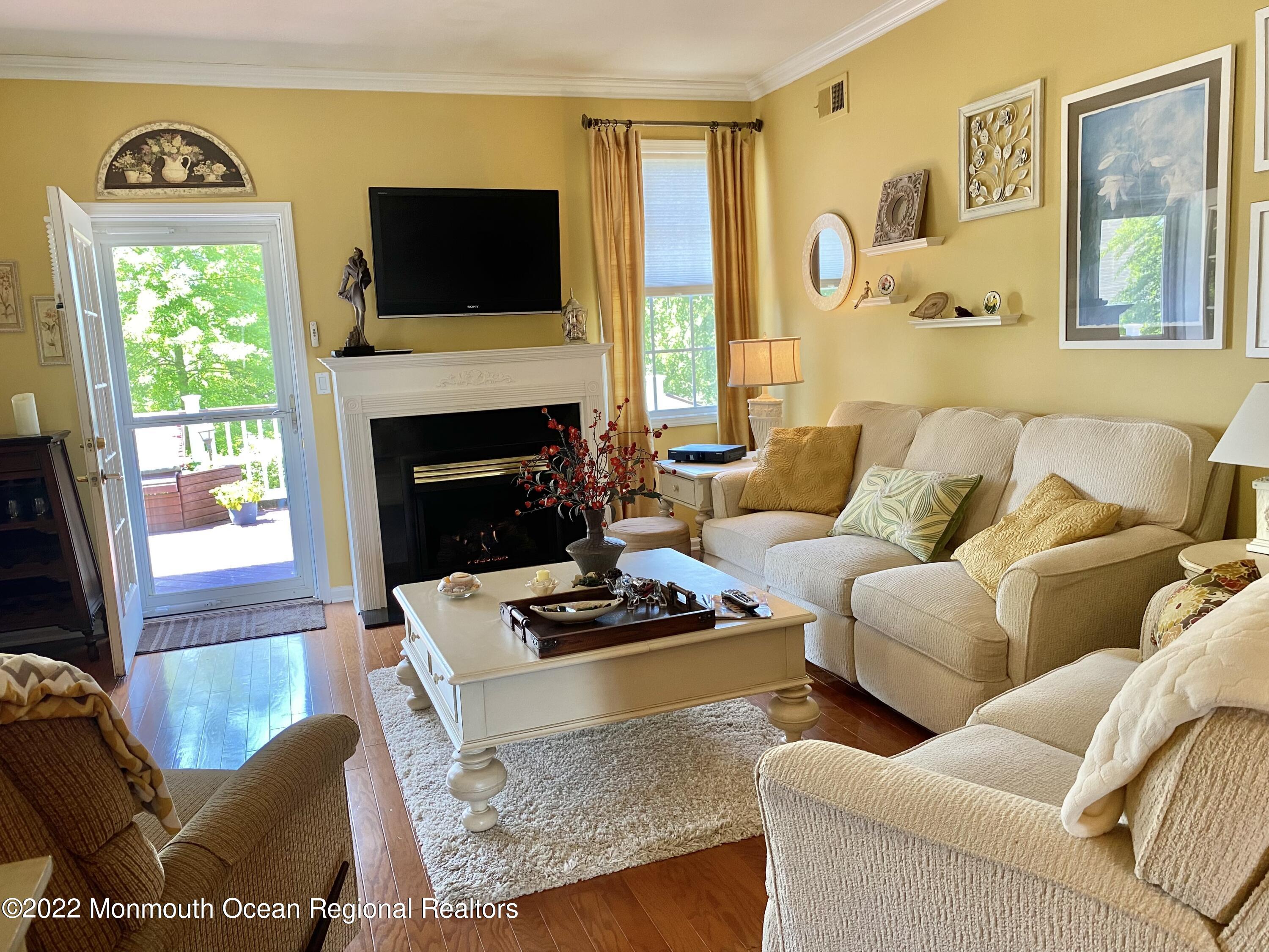 15 Inkberry Lane Howell, NJ 07731 - Photo 4 of 18 Living room w/fpl