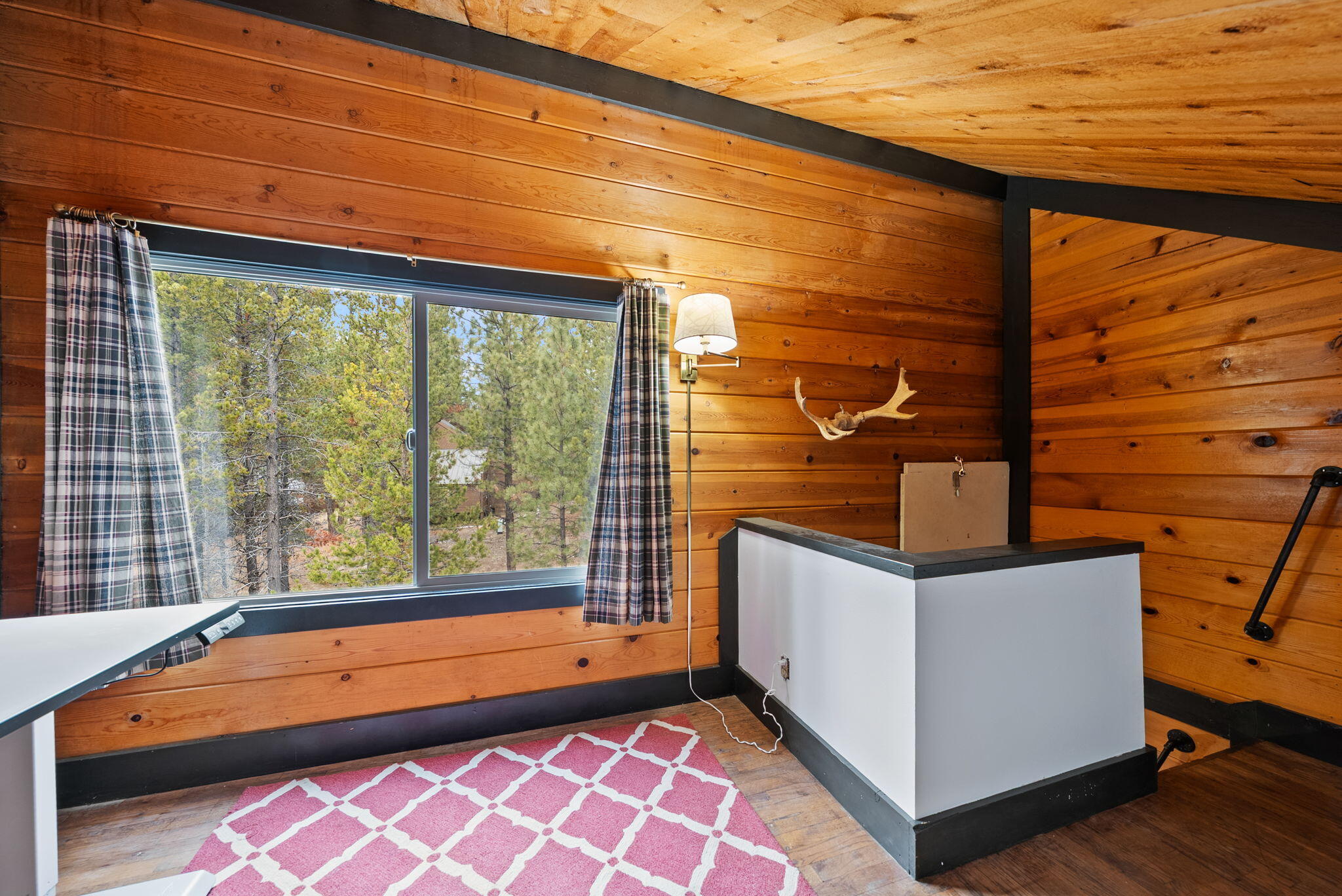 57377 Overlook Road Sunriver, OR 97707 - Photo 43 of 50 40-web-or-mls-Riley Visuals-40
