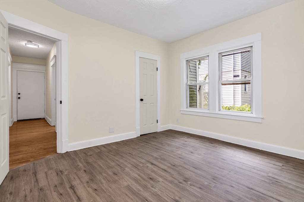 32-34 Vermont Street Springfield, MA 01108 - Photo 25 of 39 Gallery Image 25