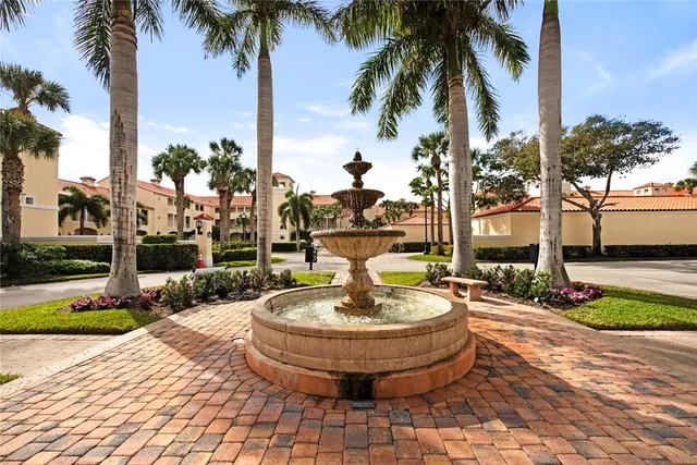 $349,900 | 5065 Harmony Circle, Unit 105, Vero Beach, FL 32967