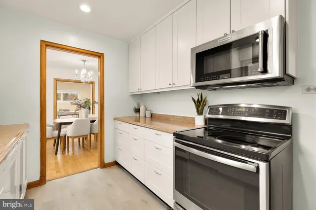 a view of empty room