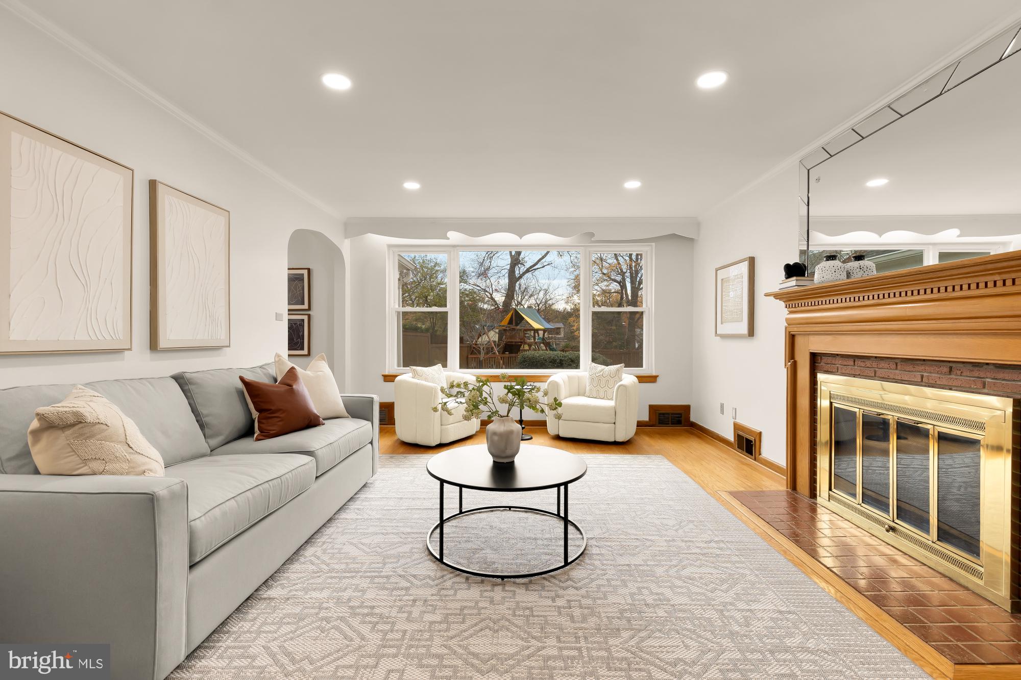 1102 Dale Drive Silver Spring, MD 20910 - Photo 3 of 59