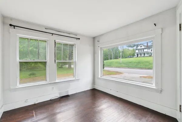 $399,000 | 705-707 Maine Avenue, Farmingdale, ME 04344
