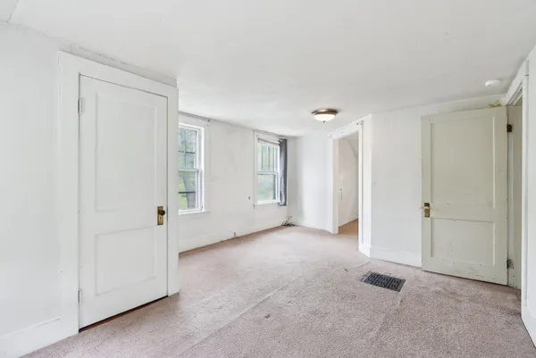 $399,000 | 705-707 Maine Avenue, Farmingdale, ME 04344