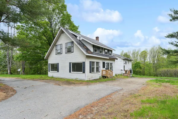 $399,000 | 705-707 Maine Avenue, Farmingdale, ME 04344