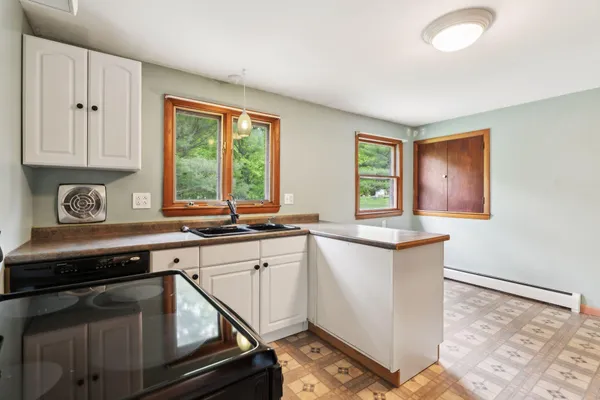 $399,000 | 705-707 Maine Avenue, Farmingdale, ME 04344