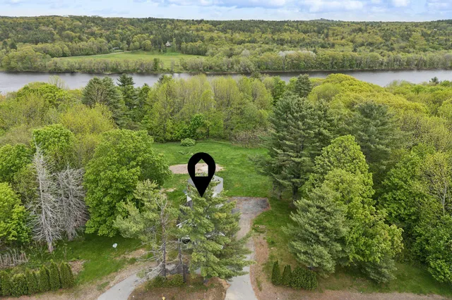 $425,000 | 705-707 Maine Avenue, Farmingdale, ME 04344