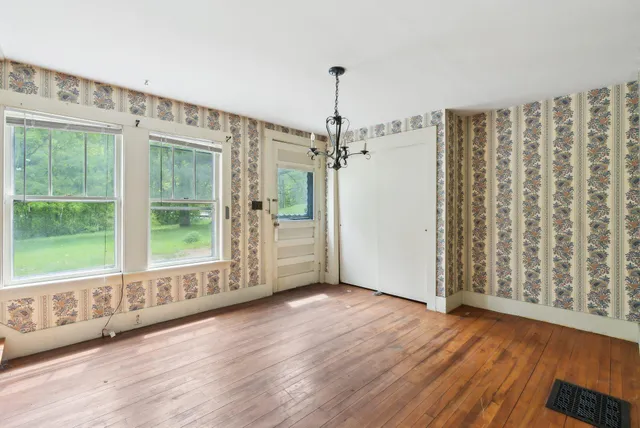 $425,000 | 705-707 Maine Avenue, Farmingdale, ME 04344