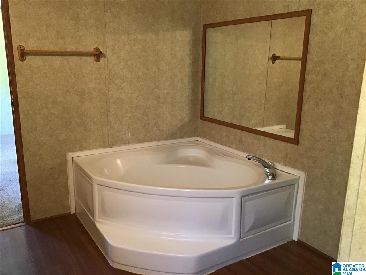 402 Quail Ridge Lane Wilsonville, AL 35186 - Photo 4 of 12
