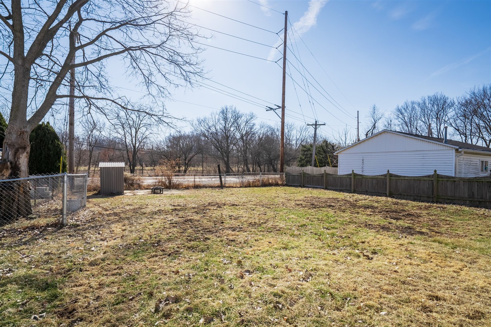 1624 Indiana Street Bloomington, IL 61701 - Photo 20 of 24