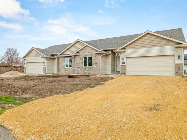 $346,900 | 311 East Pershing Road, Stillman Valley, IL 61084