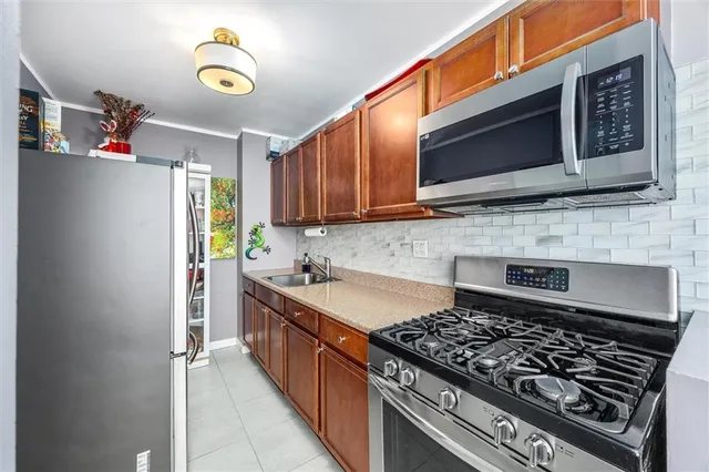 $389,000 | 2930 West 5th Street, Unit E2 | Coney Island