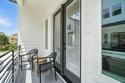 $555,000 | 923 Fisher Street, Unit A, Houston, TX 77018