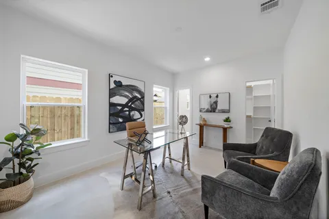 $555,000 | 923 Fisher Street, Unit A, Houston, TX 77018