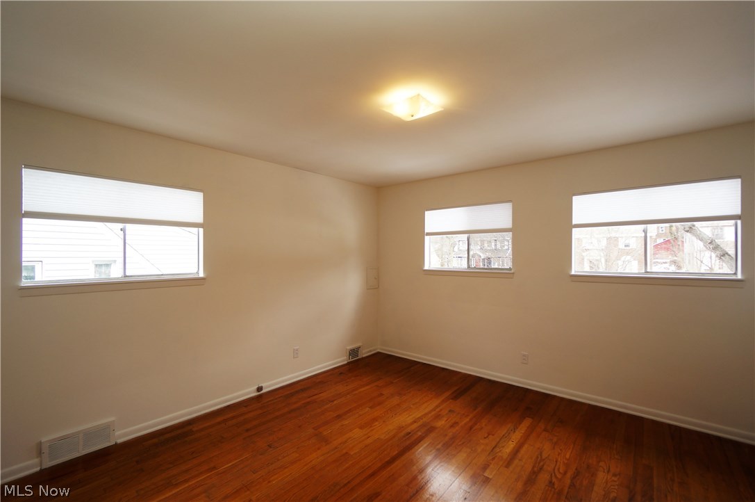2310-14 South Overlook Road Cleveland, OH 44106 - Photo 11 of 35 Gallery Image 11
