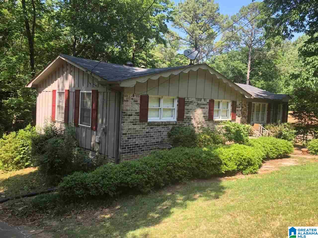 948 Martinwood Road Birmingham, AL 35235 - Photo 2 of 18