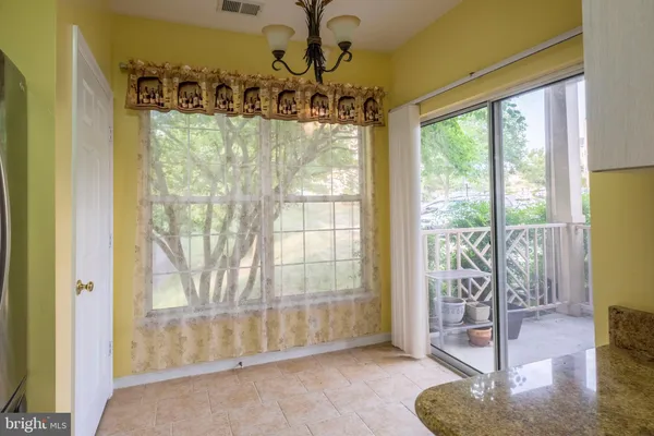 $2,597 | 5916 Founders Hill Drive, Unit 104, Alexandria, VA 22310