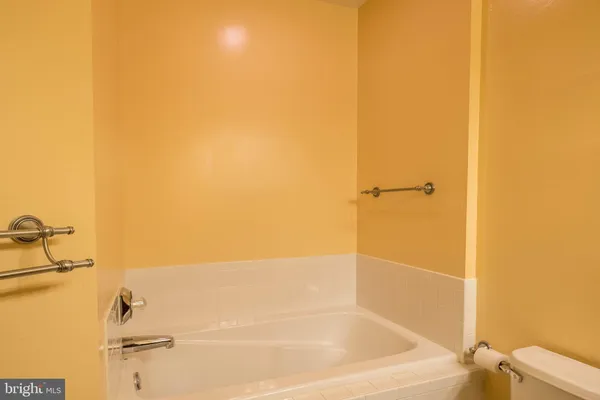$2,597 | 5916 Founders Hill Drive, Unit 104, Alexandria, VA 22310
