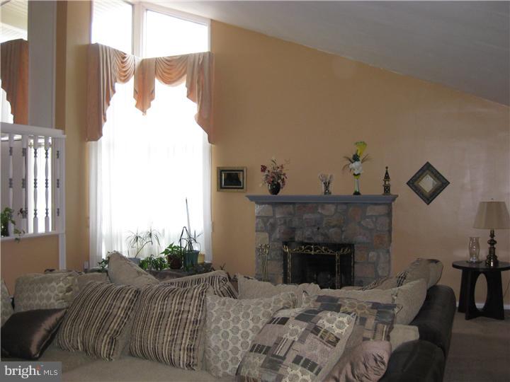 8316 Fenton Road Glenside, PA 19038 - Photo 3 of 15 Gallery Image 3