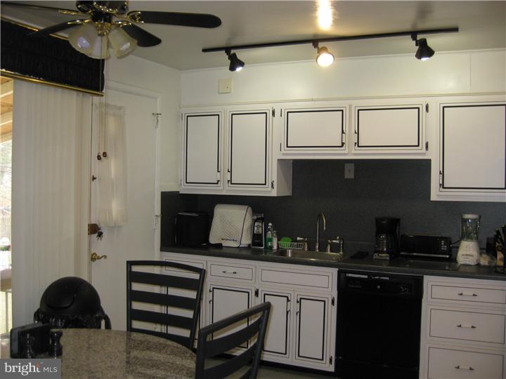 8316 Fenton Road Glenside, PA 19038 - Photo 6 of 15 Gallery Image 6