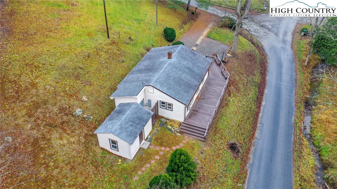 7 Legra Road Grassy Creek, NC 28631 - Photo 28 of 35 an aerial view of a house with ocean view