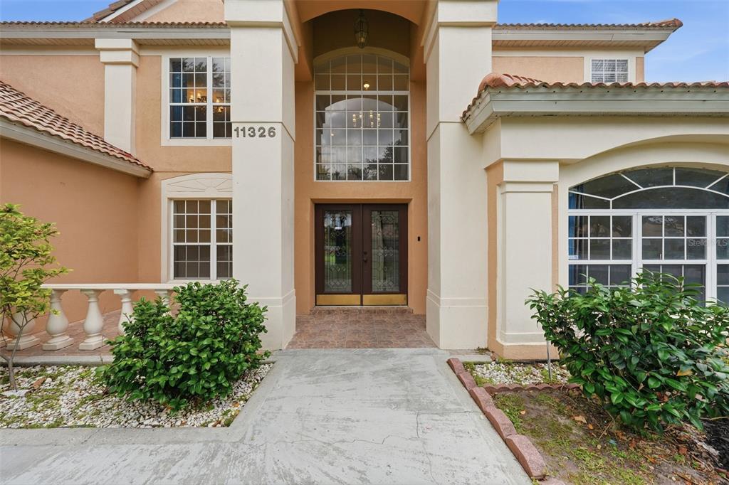 11326 Ledgement Lane Windermere, FL 34786 - Photo 4 of 63