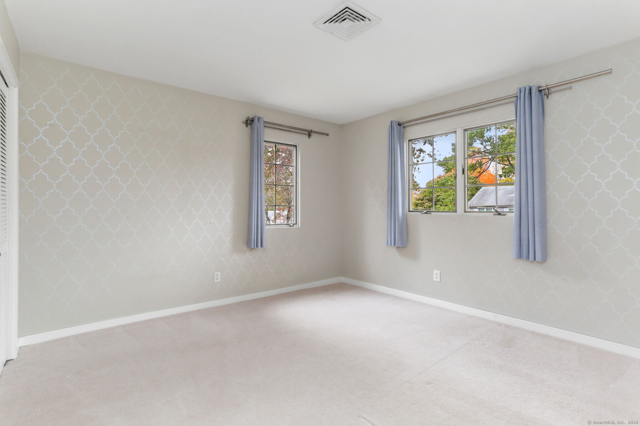 90 Sasco Hill Terrace Fairfield, CT 06824 - Photo 14 of 19