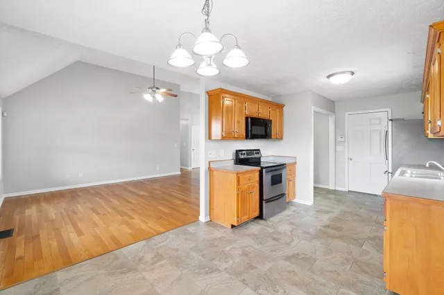 $1,700 | 4121 Challis Drive, Clarksville, TN 37040