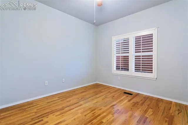 a view of a back yard of the house