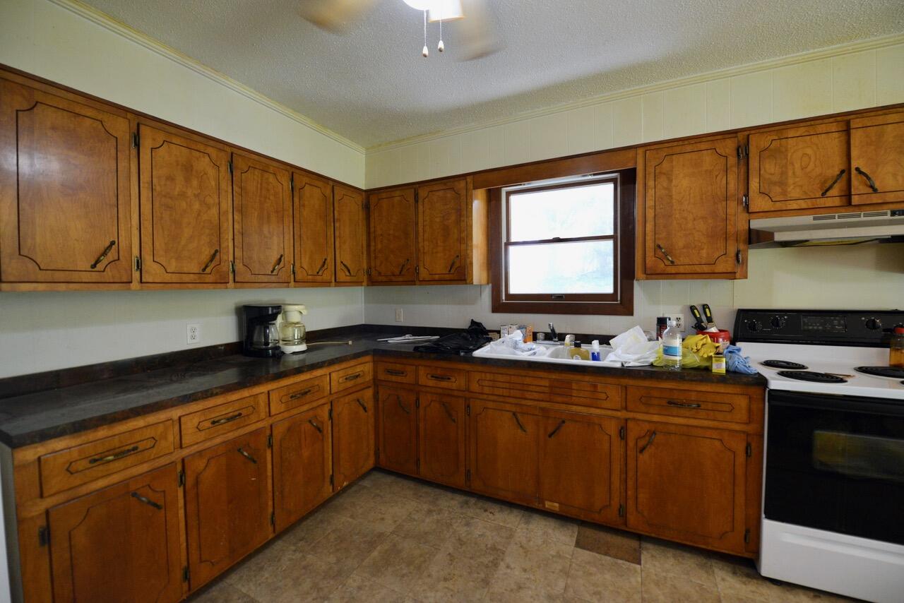 1096 Jewett Road Grandview, TN 37337 - Photo 10 of 36 DSC_8653