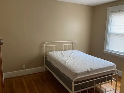 $2,500 | 51 Huxley Avenue, Unit 2, Providence, RI 02908